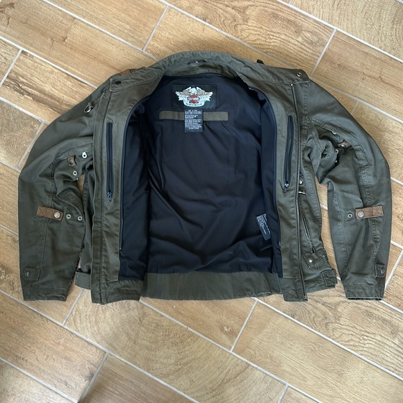 Men’s XL Harley Davidson riding jacket w/removable insulation & armor. - Picture 4 of 11